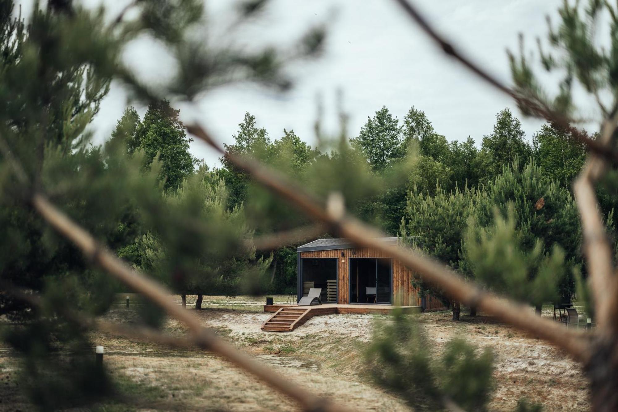 Atputas Komplekss Pazust Priedes - Sunset House Bernāti Exterior foto