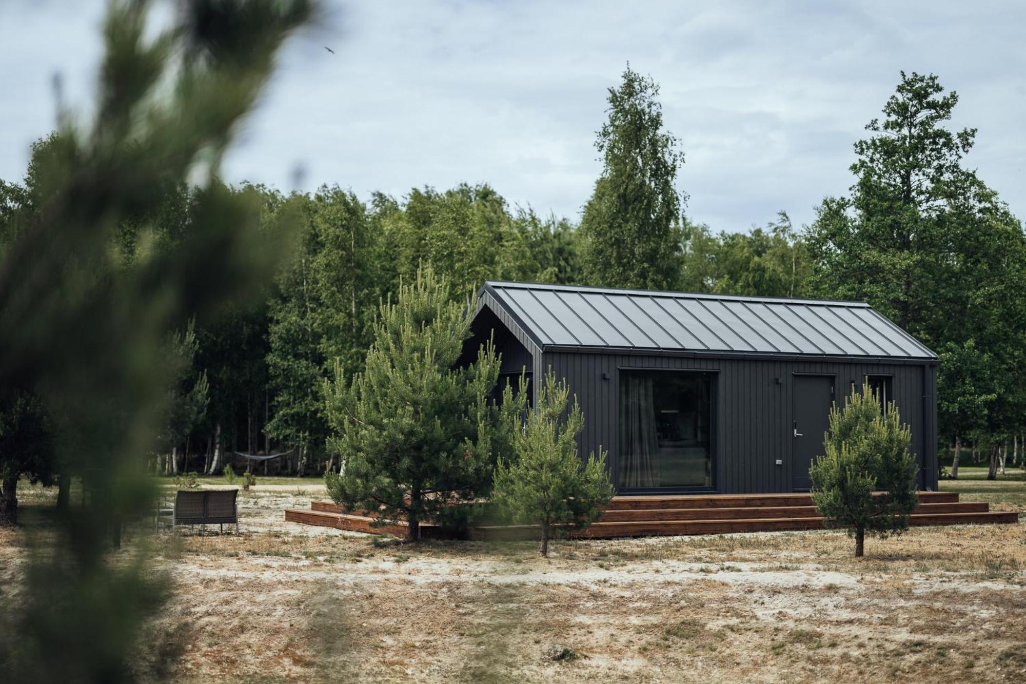 Atputas Komplekss Pazust Priedes - Sunset House Bernāti Exterior foto